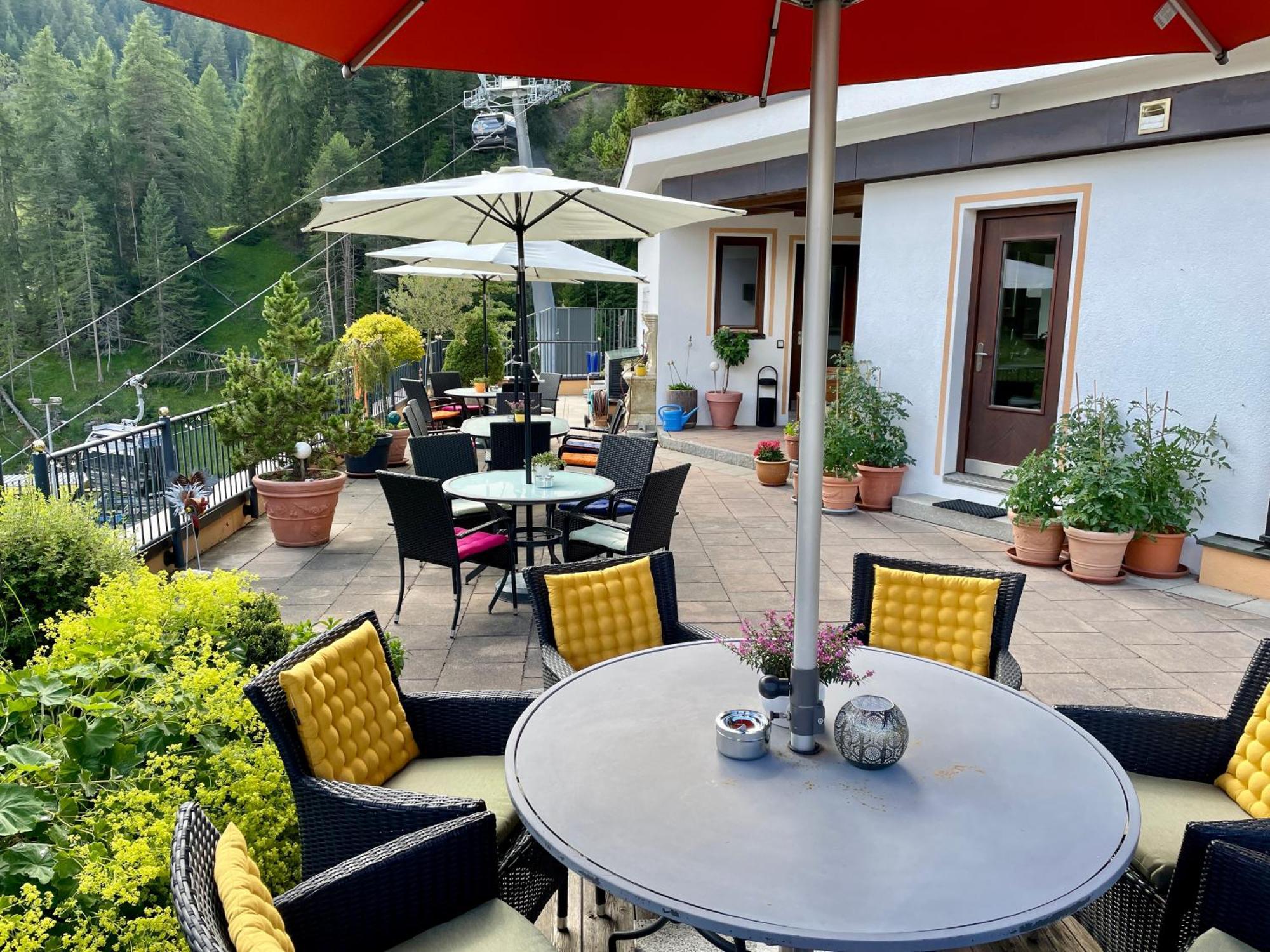 Hotel Garni Zerzer Serfaus Exterior foto